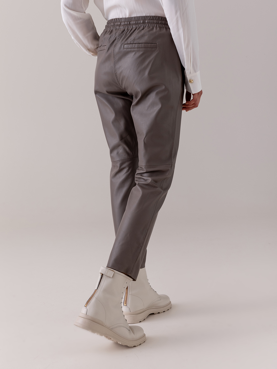 Detailansicht von Nappa-Lederhose von OAKWOOD