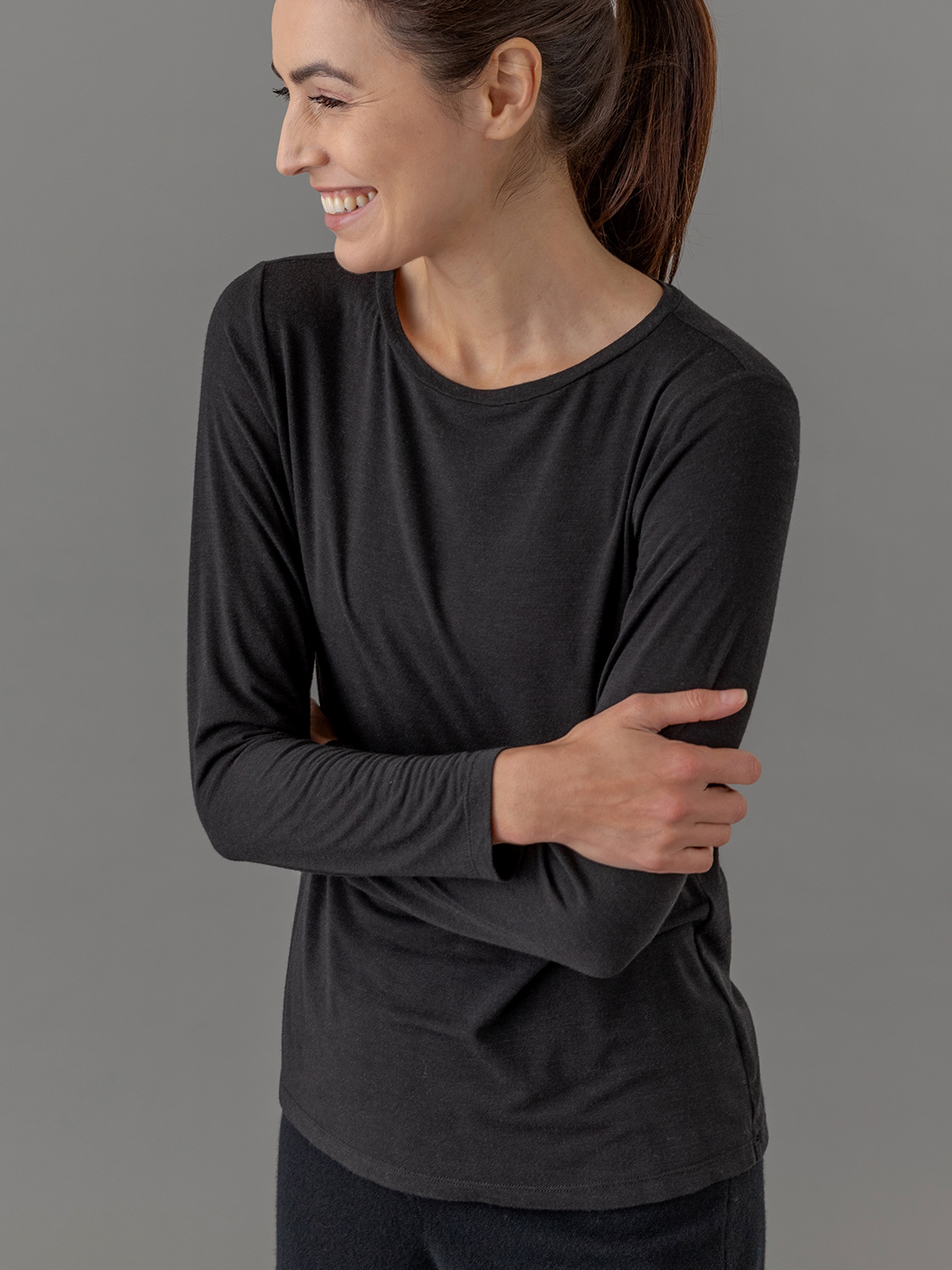 Detailansicht von Langarmshirt aus Modal von ANTONELLI