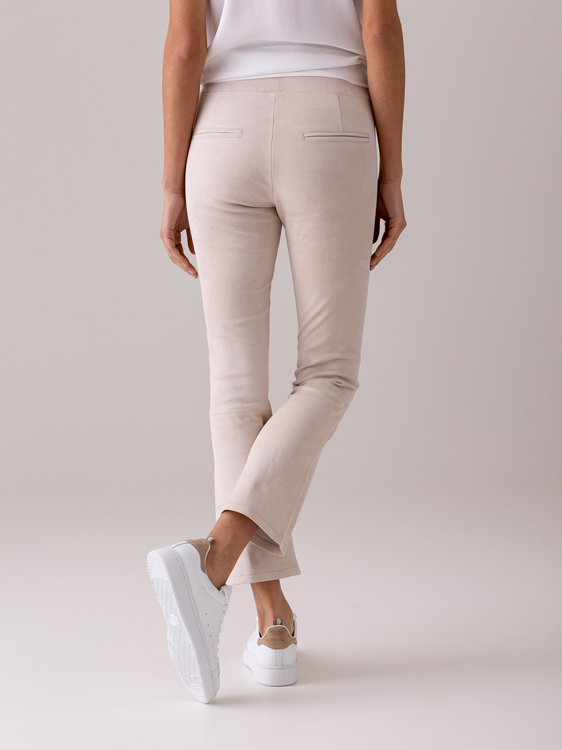 Detailansicht von Velour-Lederhose von ARMA