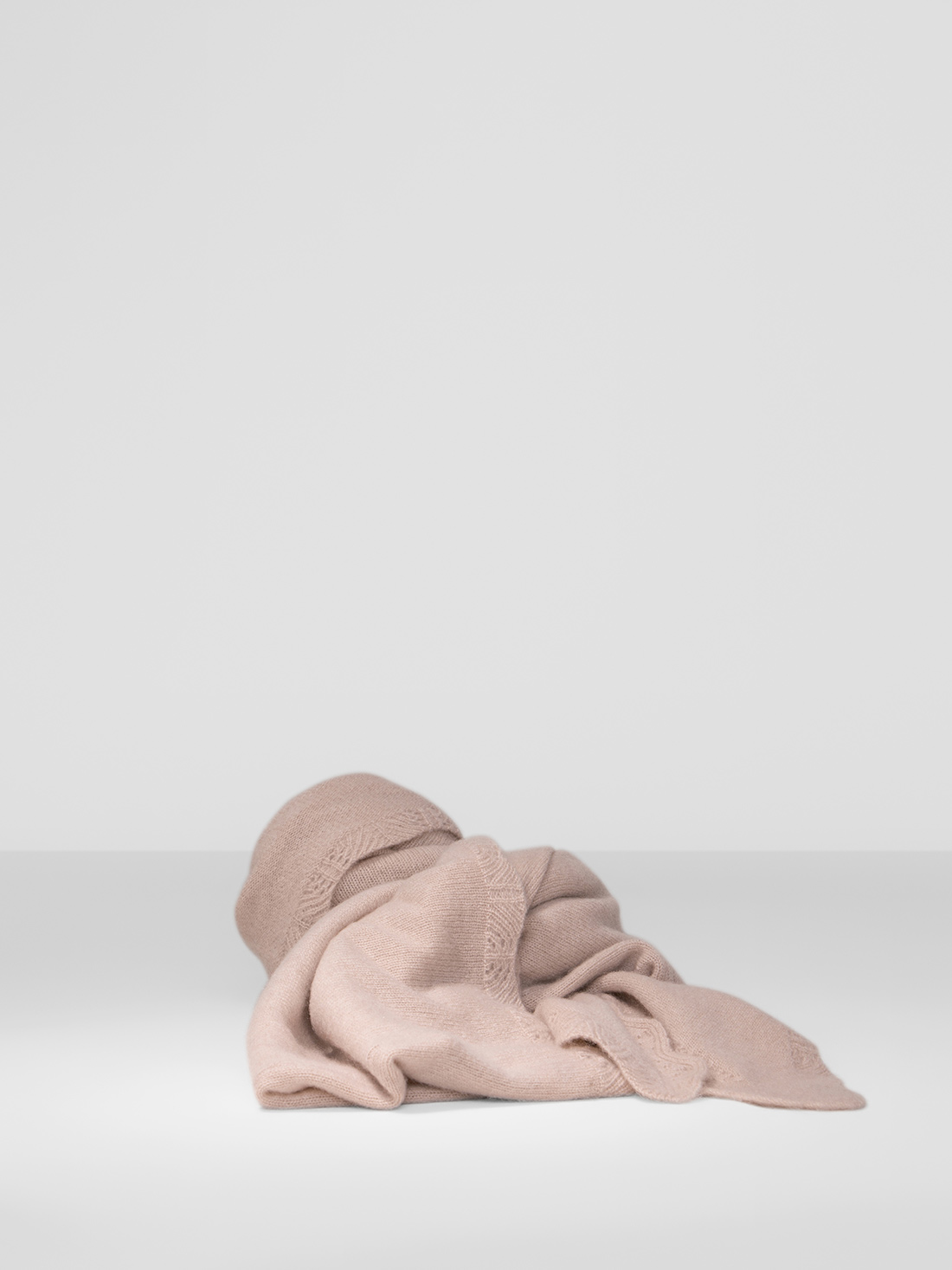 Detailansicht von Stola aus Cashmere von DANIELS