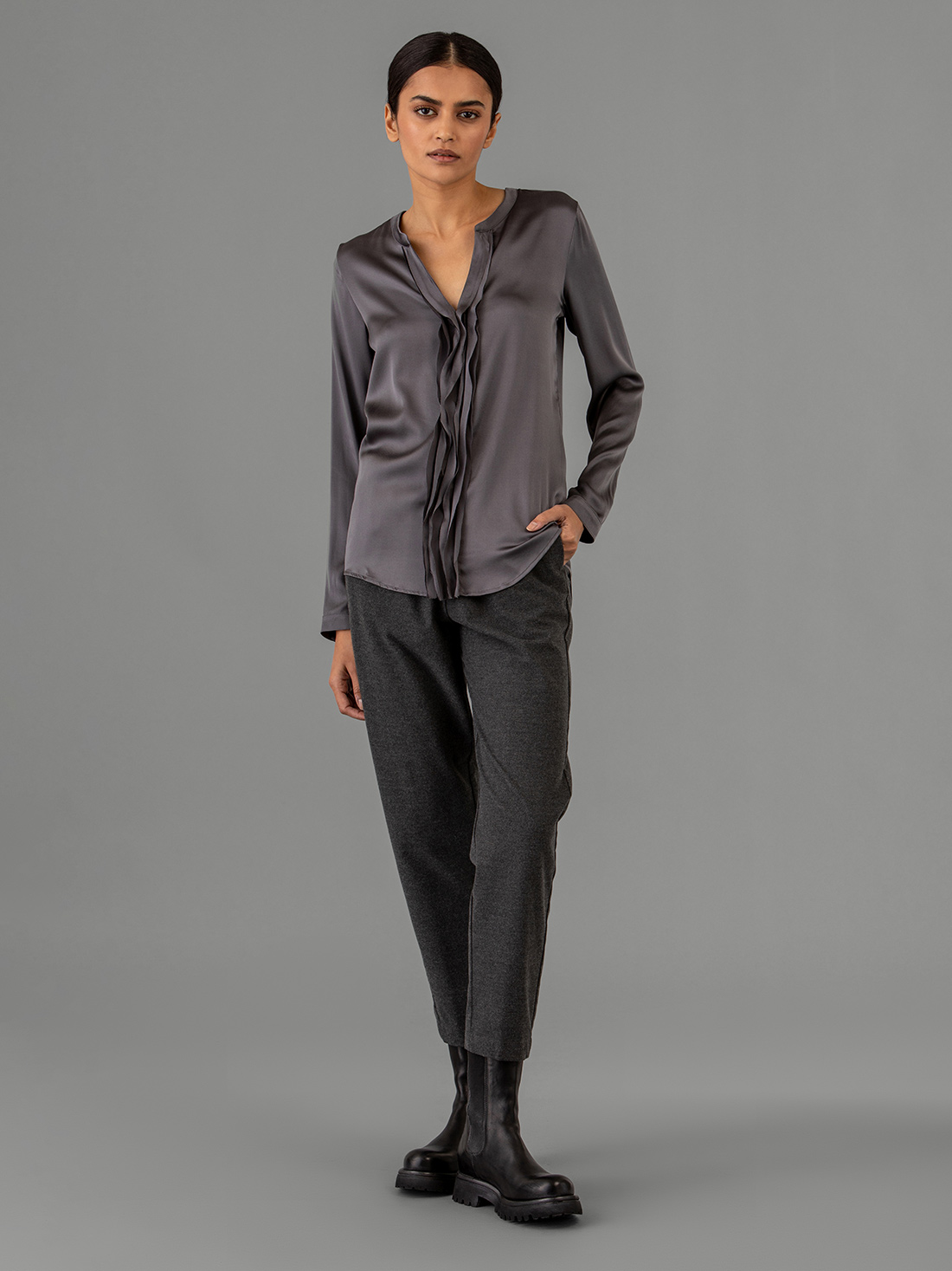 Detailansicht von Seidenbluse mit Rüschung von DANIELS