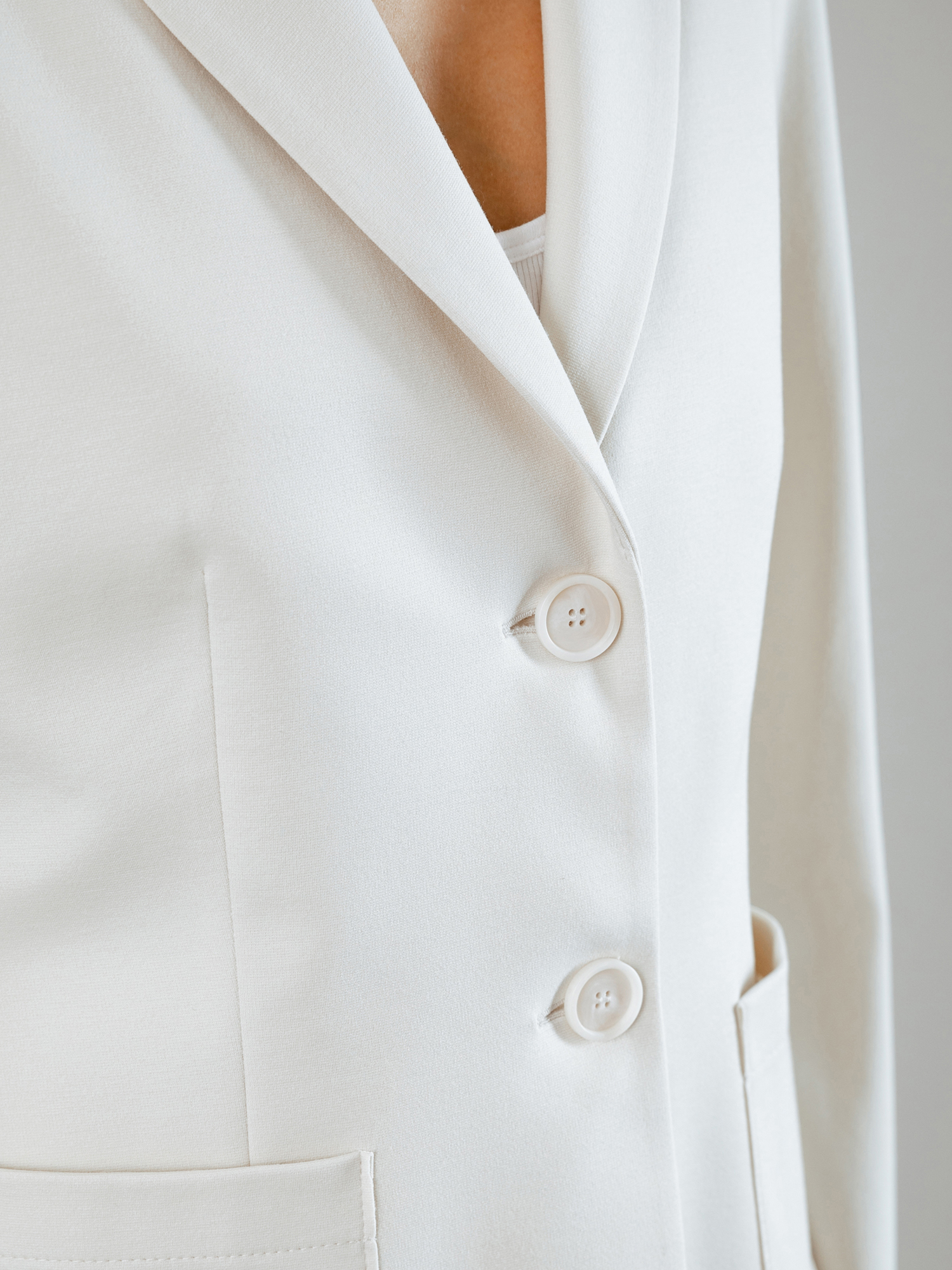 Detailansicht von Jersey Blazer von HARRIS WHARF LONDON