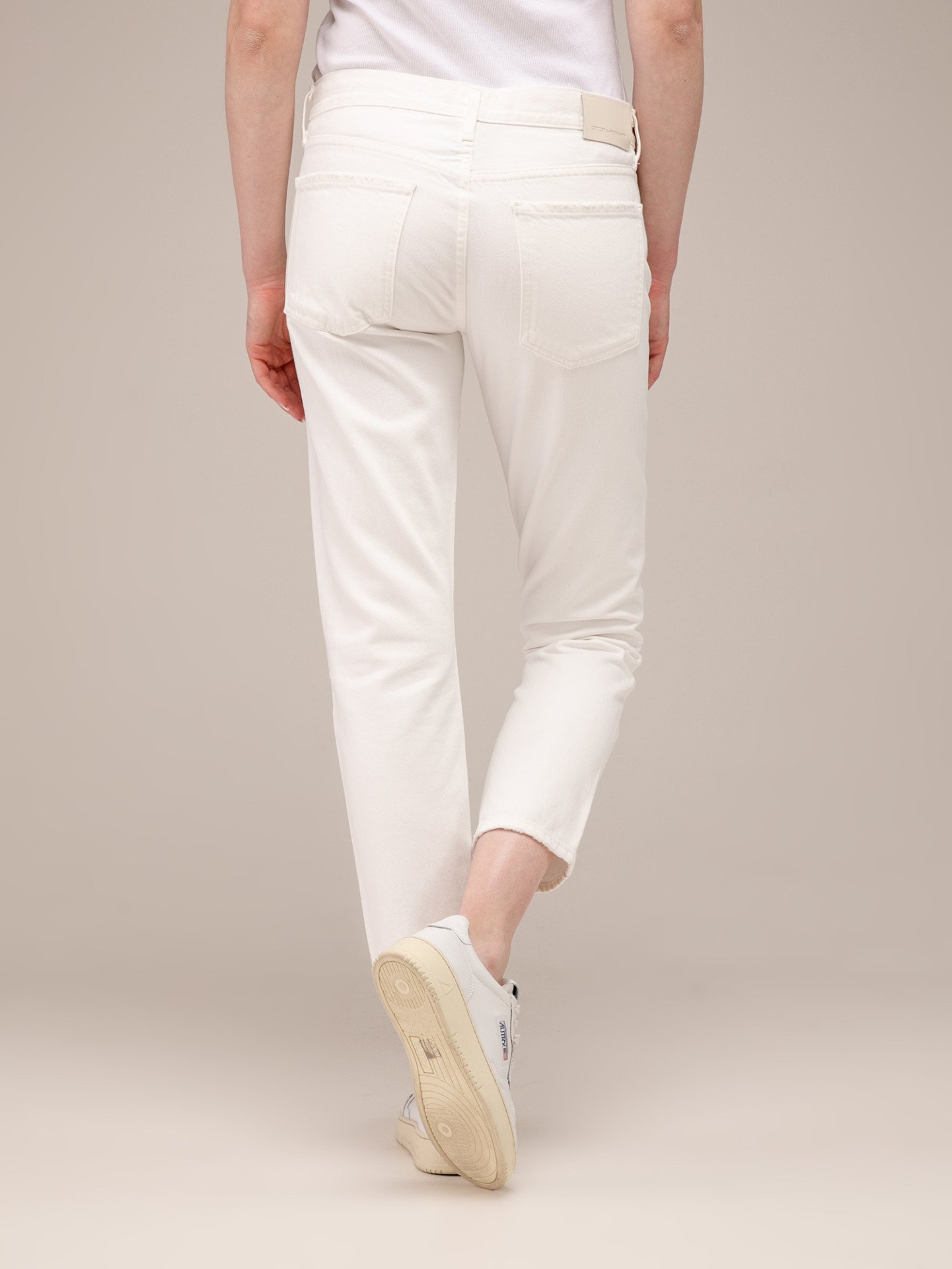 Detailansicht von Jeans mit Knopfleiste von CITIZENS OF HUMANITY