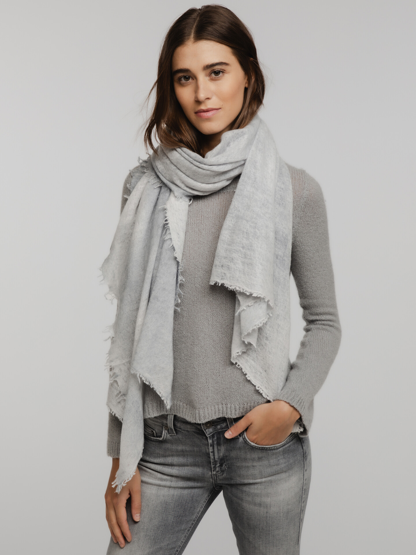 Detailansicht von Schal aus Cashmere von PUR SCHOEN