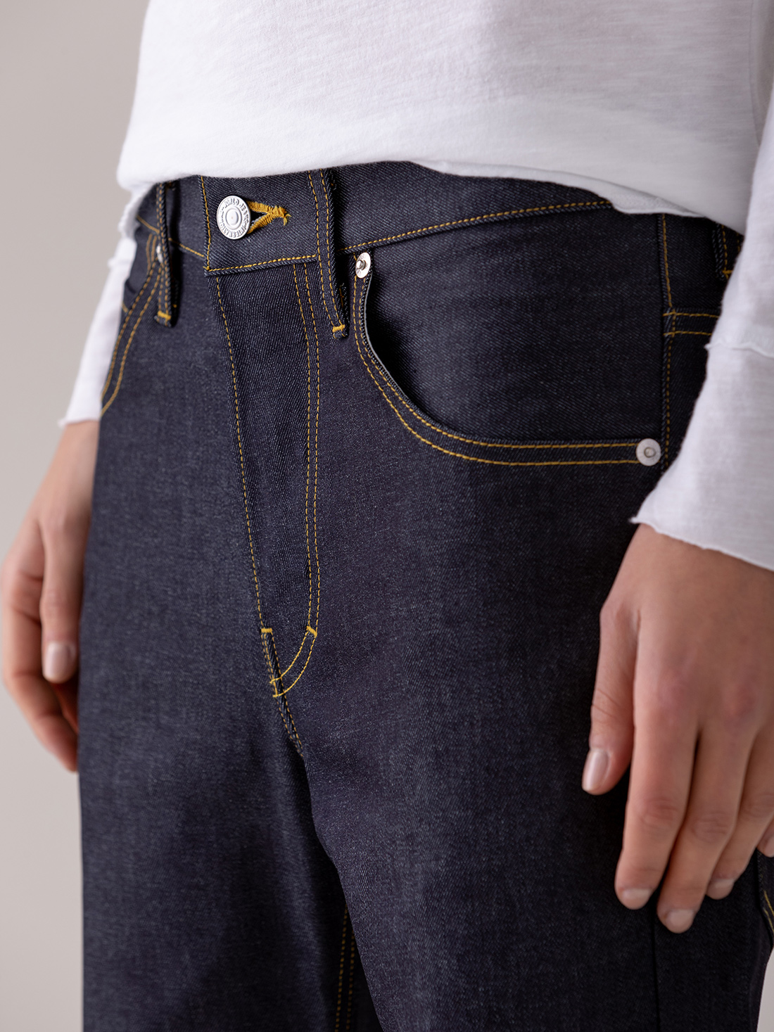 Detailansicht von Boyfriend Jeans von LIS LAREIDA