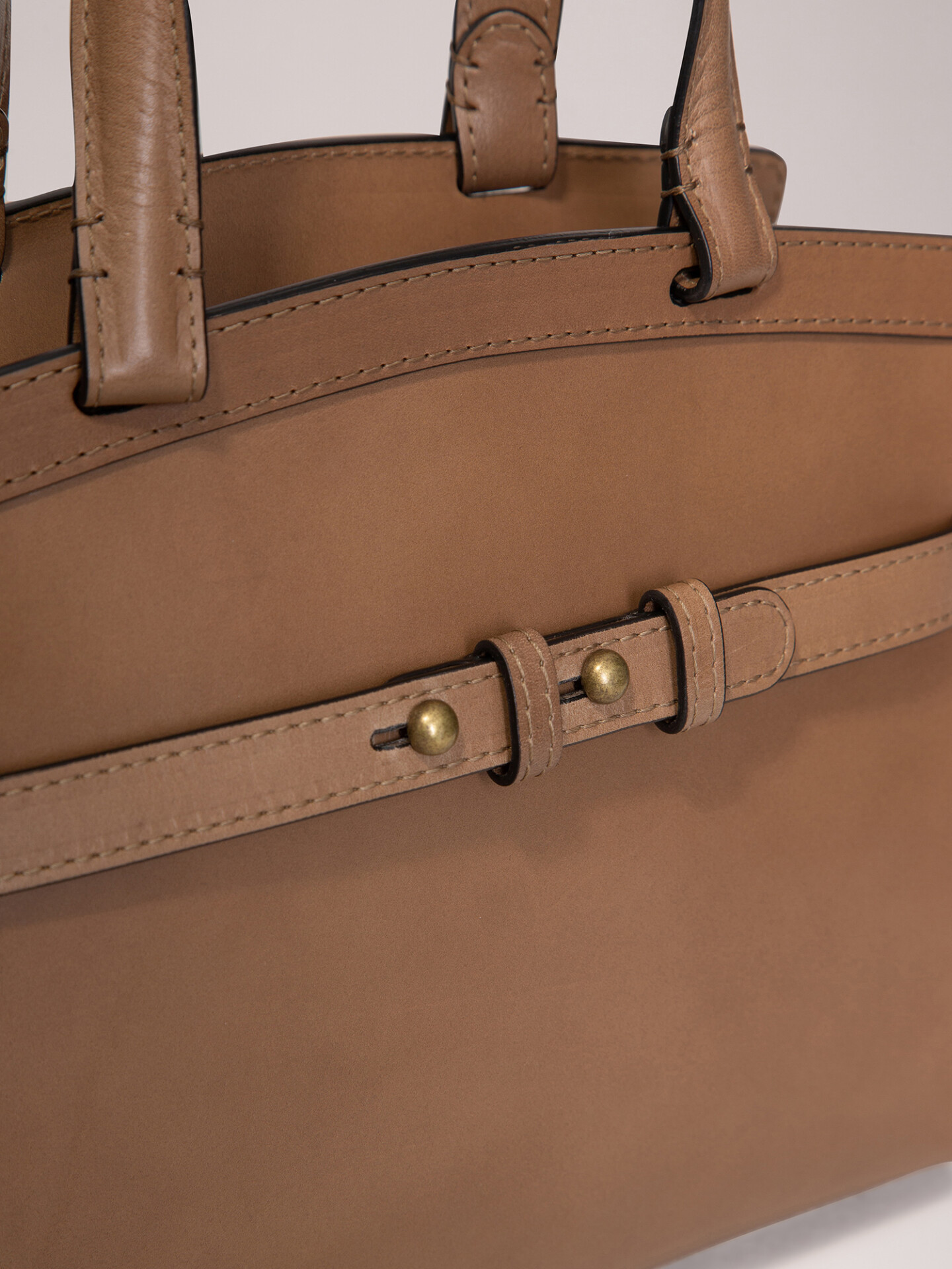 Detailansicht von Handtasche aus Leder von OFFICINE CREATIVE