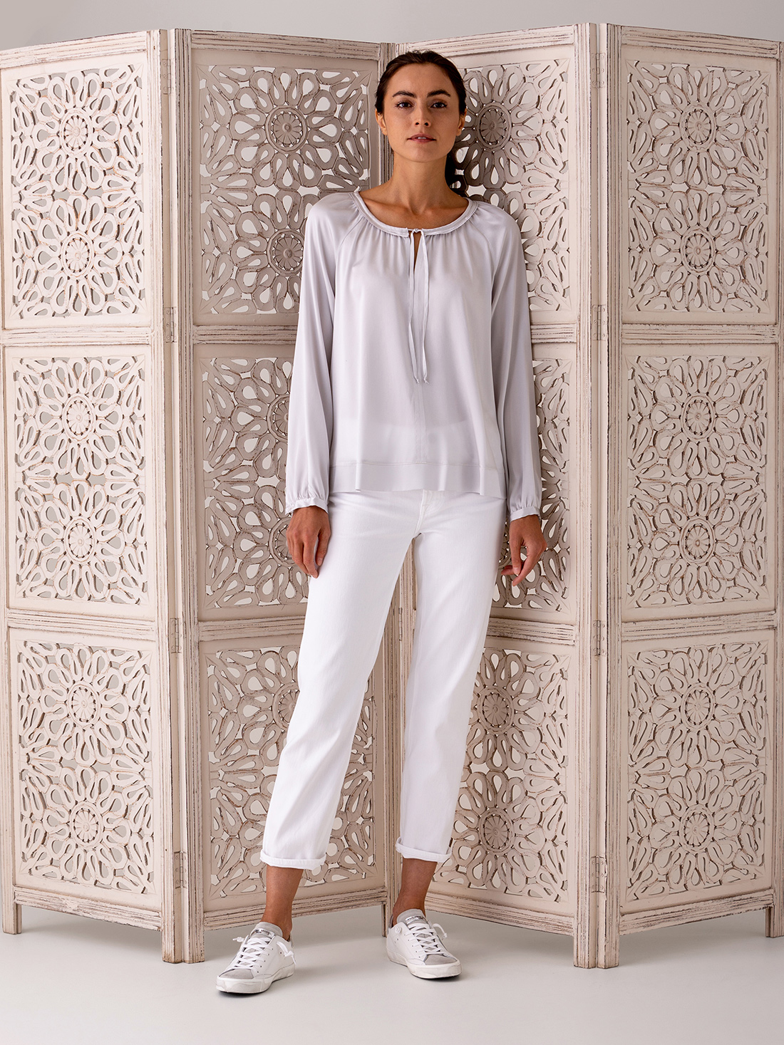 Detailansicht von Seidenbluse von HER SHIRT