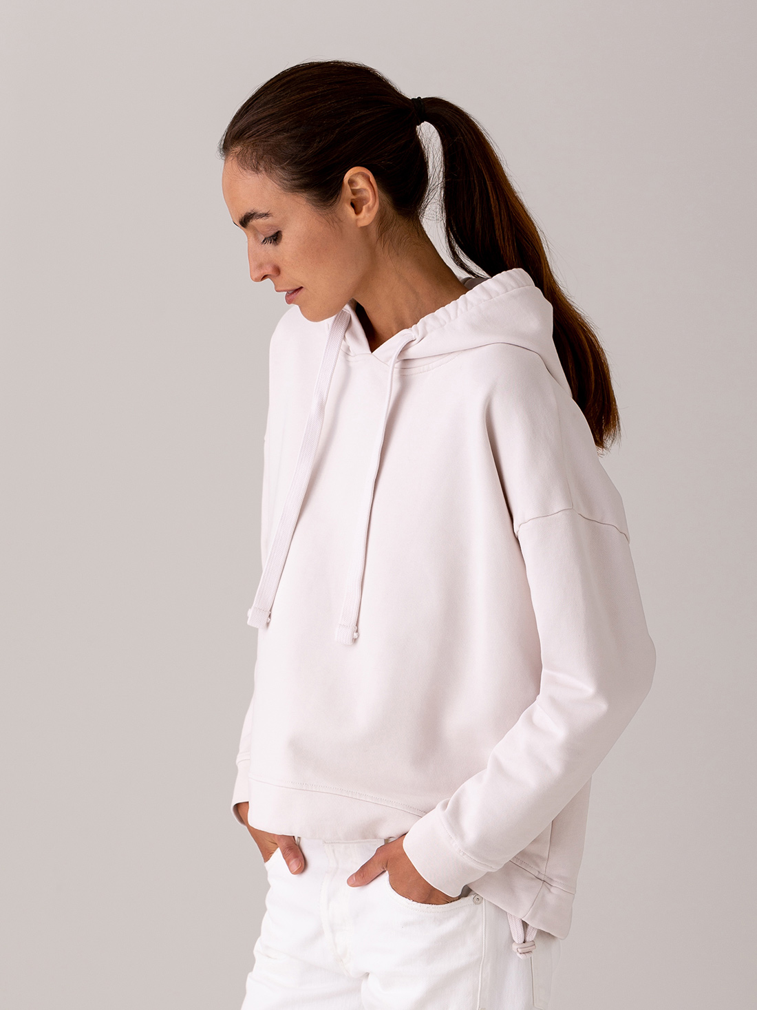 Detailansicht von Kapuzen-Sweatshirt aus Baumwolle von DANIELS