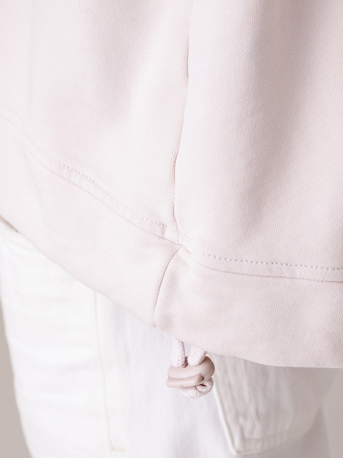 Detailansicht von Kapuzen-Sweatshirt aus Baumwolle von DANIELS