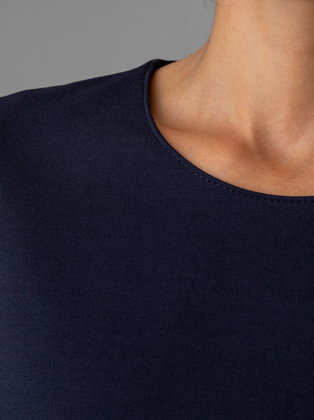 Detailansicht von Kurzes Kleid von HARRIS WHARF LONDON