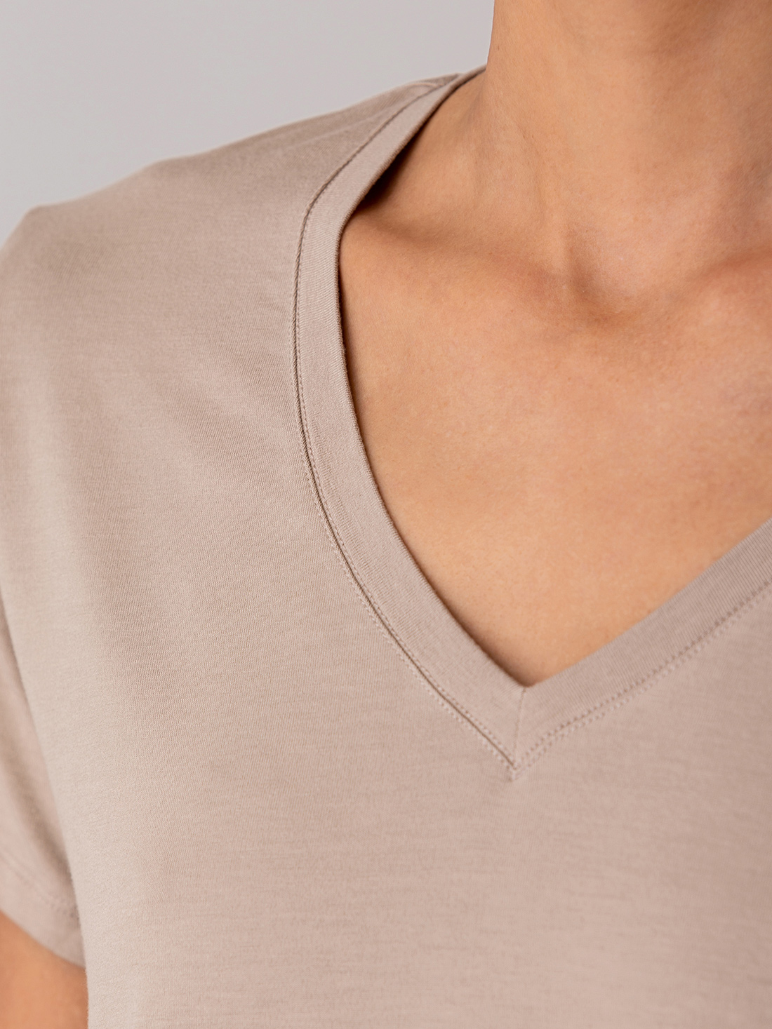 Detailansicht von T-shirt von UNIVERSEL