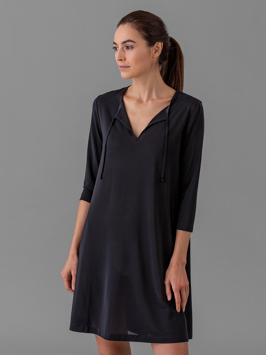 Detailansicht von Kurzes Kleid von DANIELS