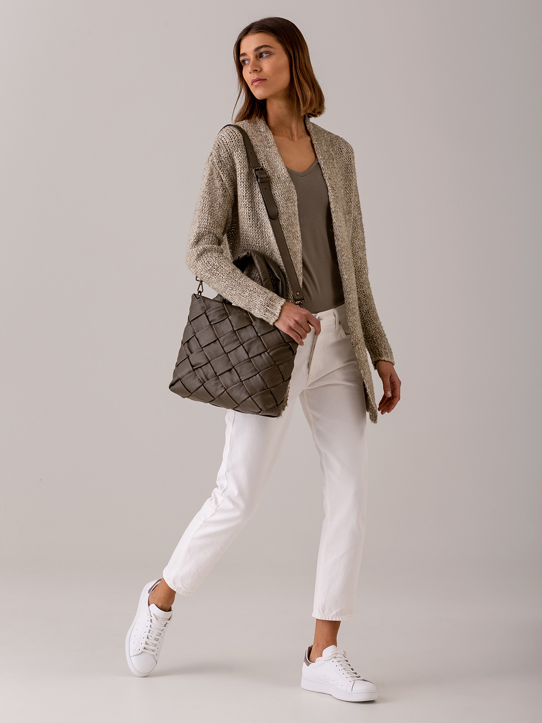 Detailansicht von Geflochtene Lederhandtasche OFFICINE CREATIVE