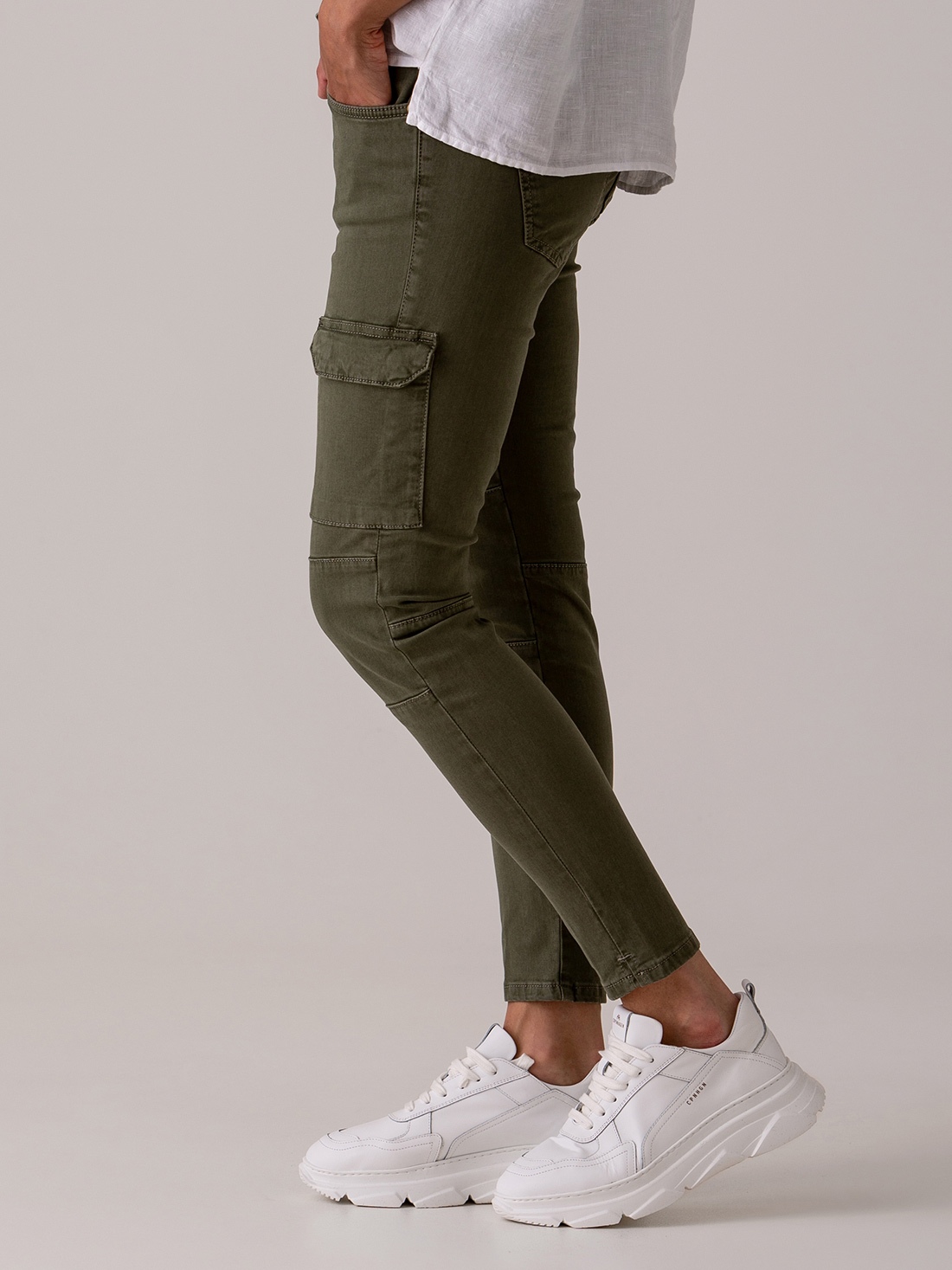 Detailansicht von Cargohose von GOLDGARN