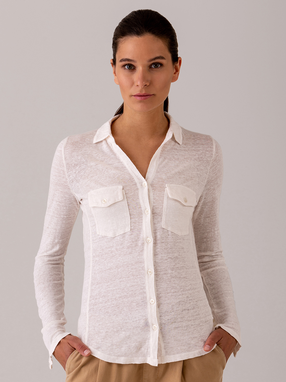 Detailansicht von Langarm-Poloshirt aus Leinen von DANIELS