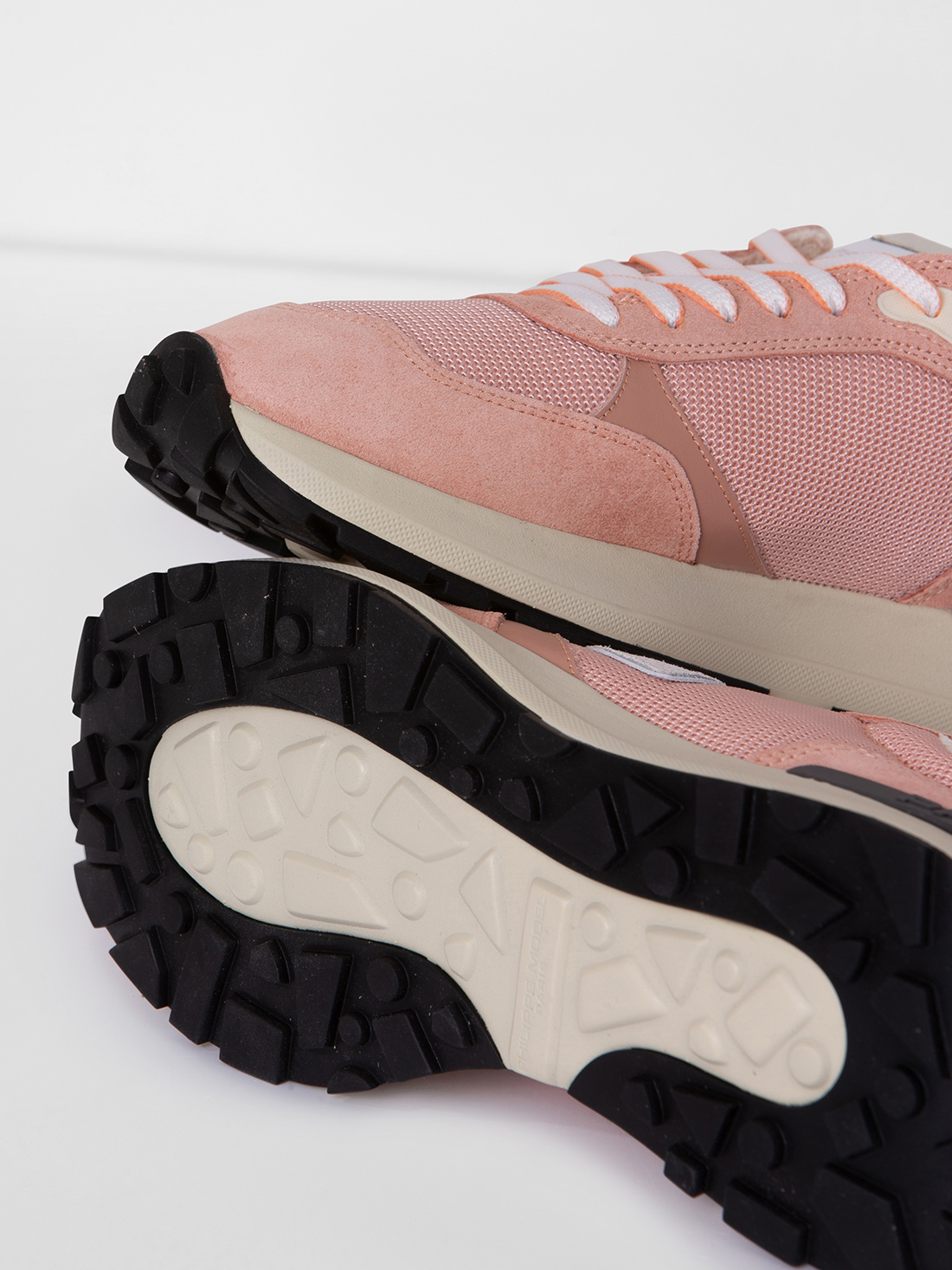 Detailansicht von Sneaker von PHILIPPE MODEL