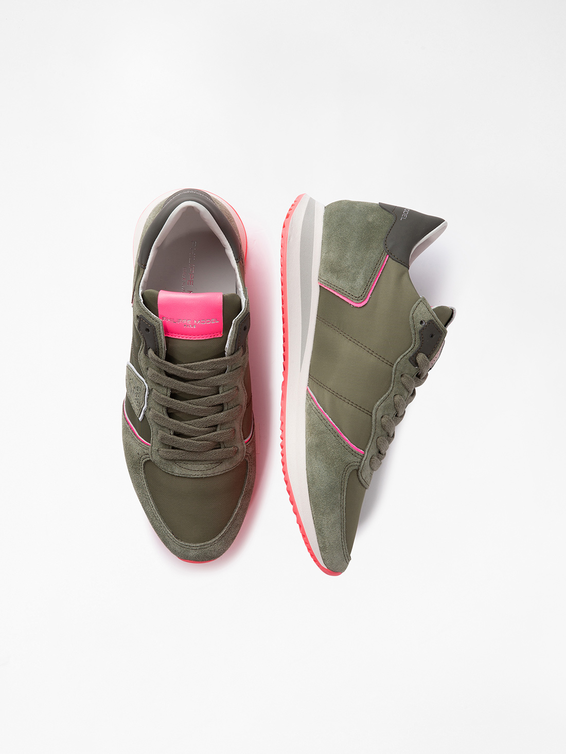 Detailansicht von Sneaker aus Veloursleder von PHILIPPE MODEL