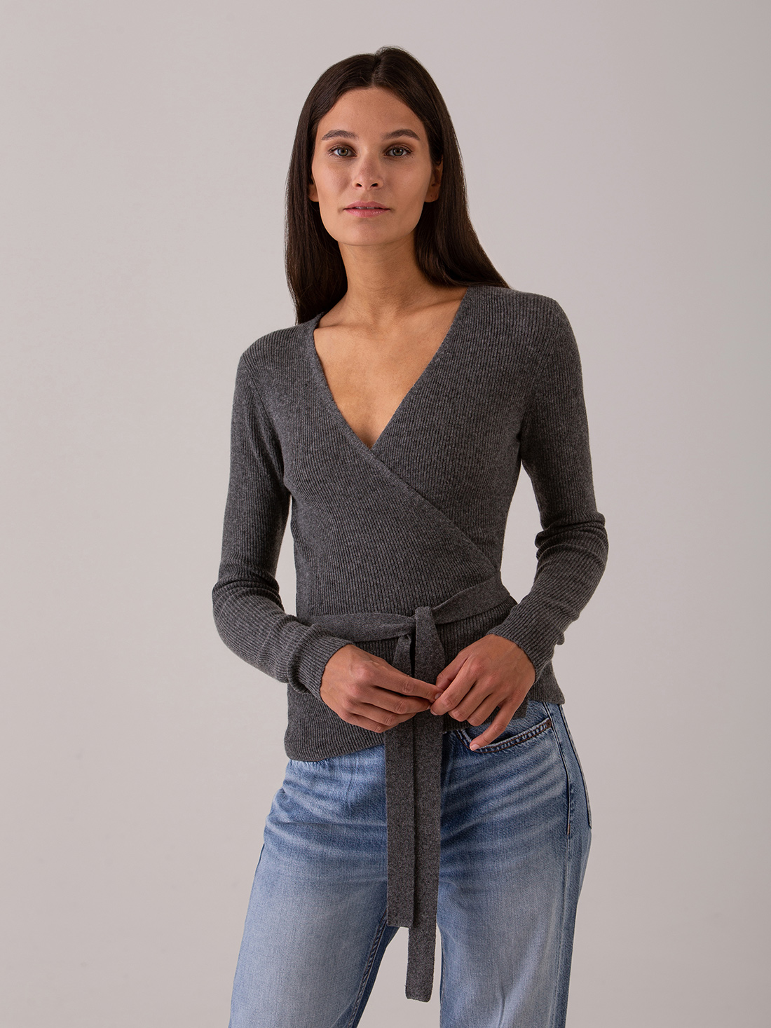 Detailansicht von Wickeljacke aus Baumwolle von DANIELS