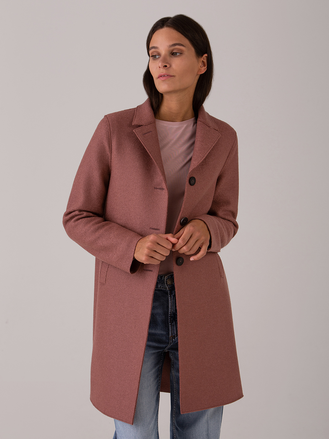 Detailansicht von Schurwollmantel von HARRIS WHARF LONDON