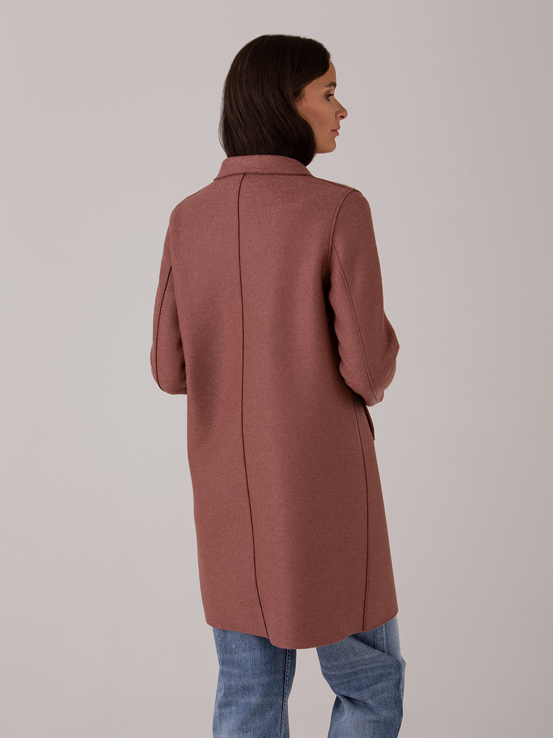 Detailansicht von Schurwollmantel von HARRIS WHARF LONDON