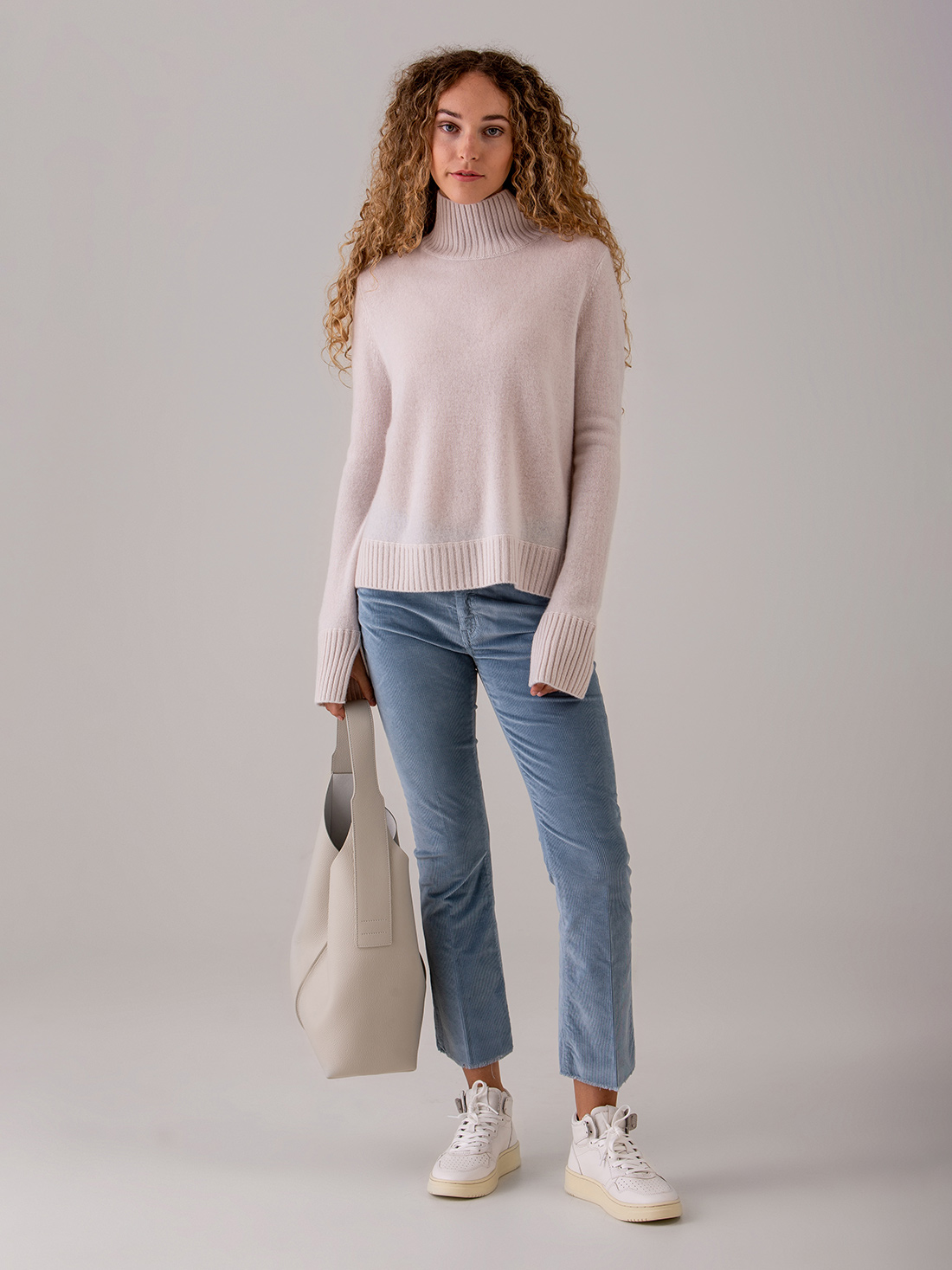 Detailansicht von Flared Cordhose von NINE IN THE MORNING