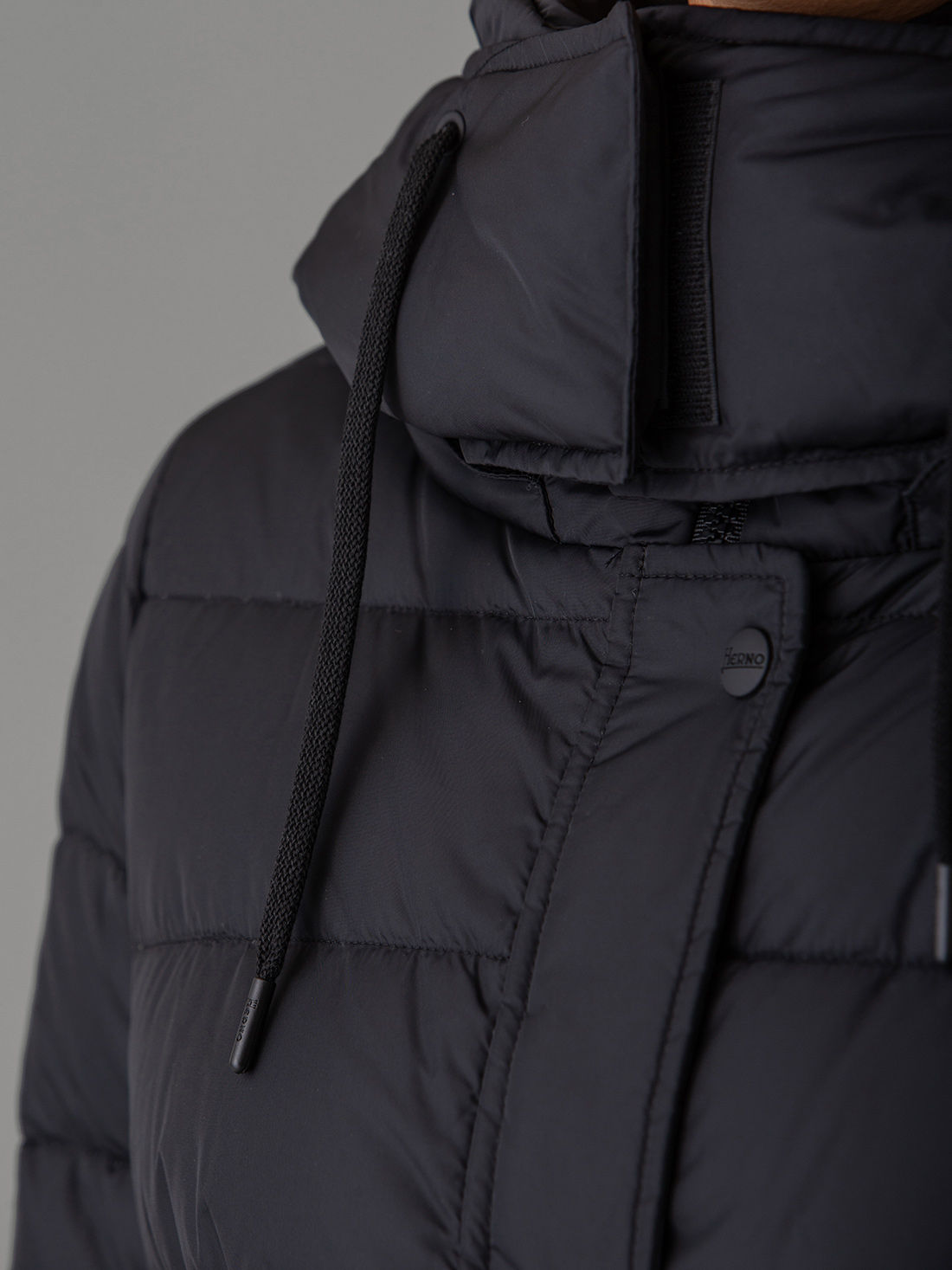 Detailansicht von Daunenmantel von HERNO