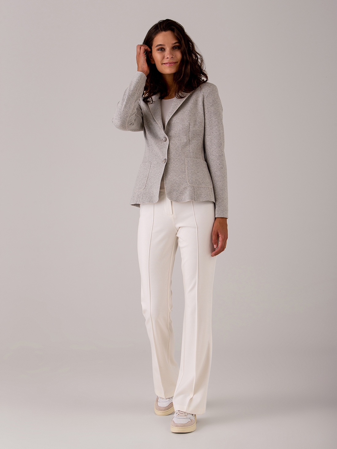 Detailansicht von Flared Hose von CAMBIO