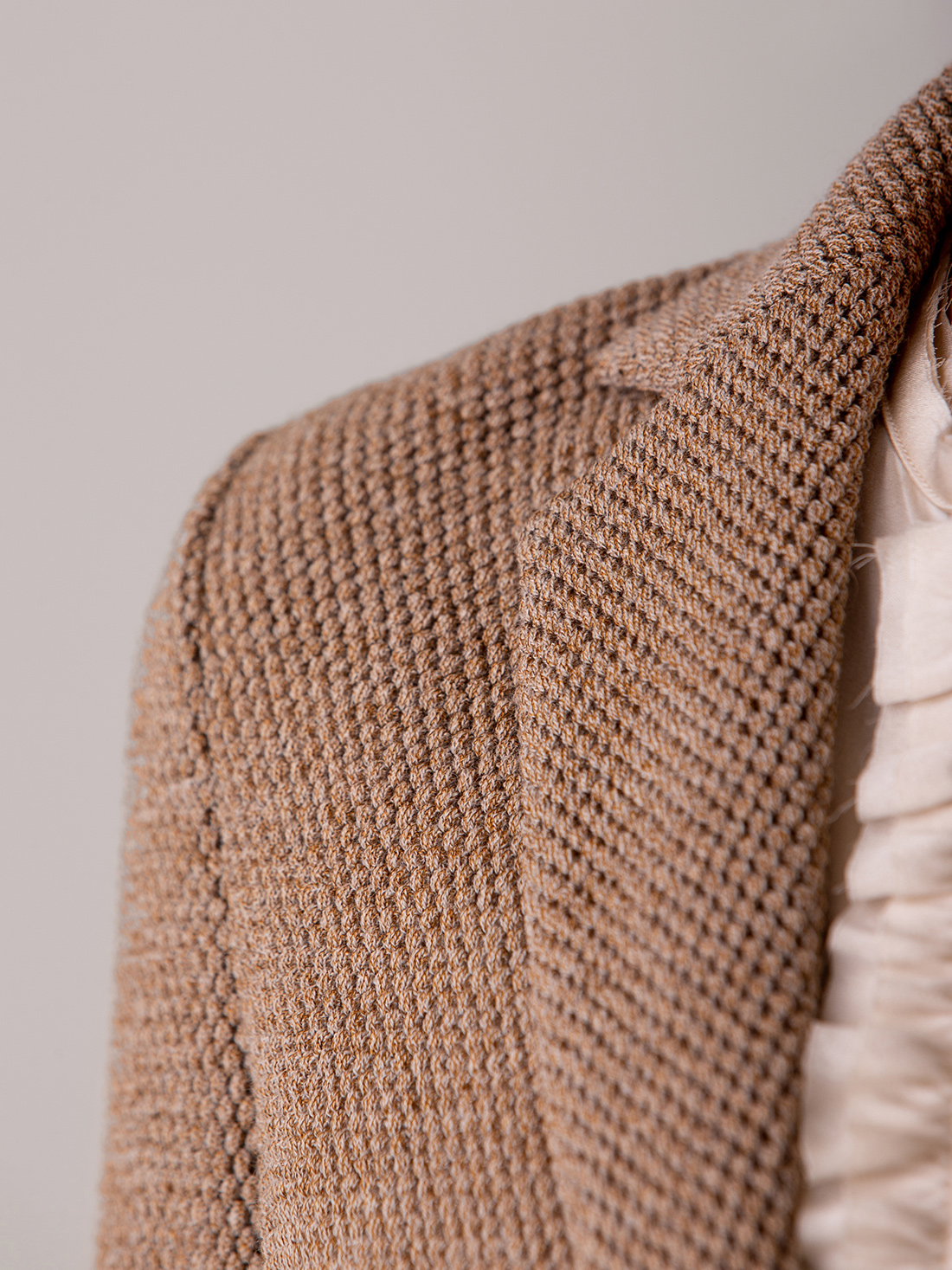 Detailansicht von Blazer aus Wolle von CIRCOLO