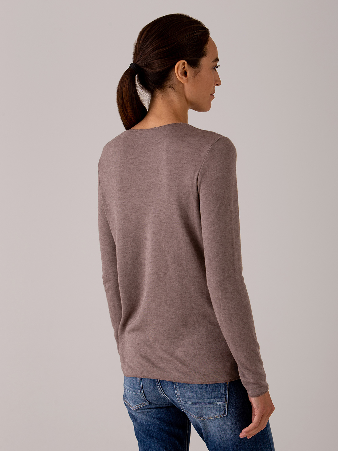 Detailansicht von Langarmshirt von PUROTATTO