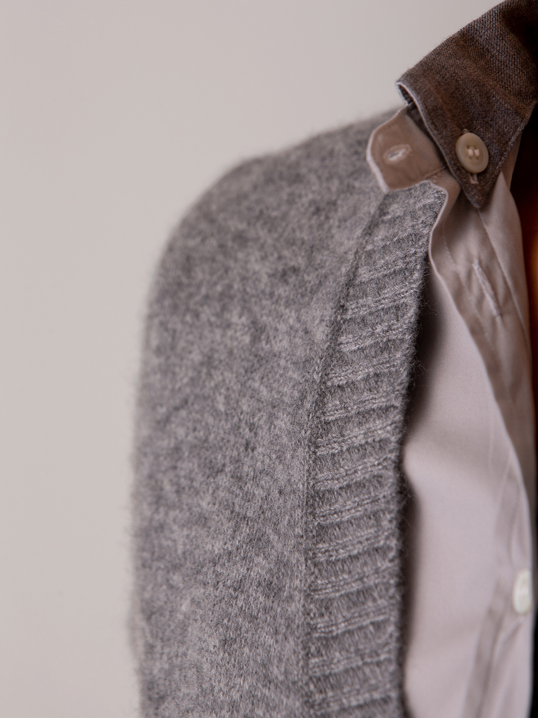 Detailansicht von Strickjacke aus Cashmere von DANIELS