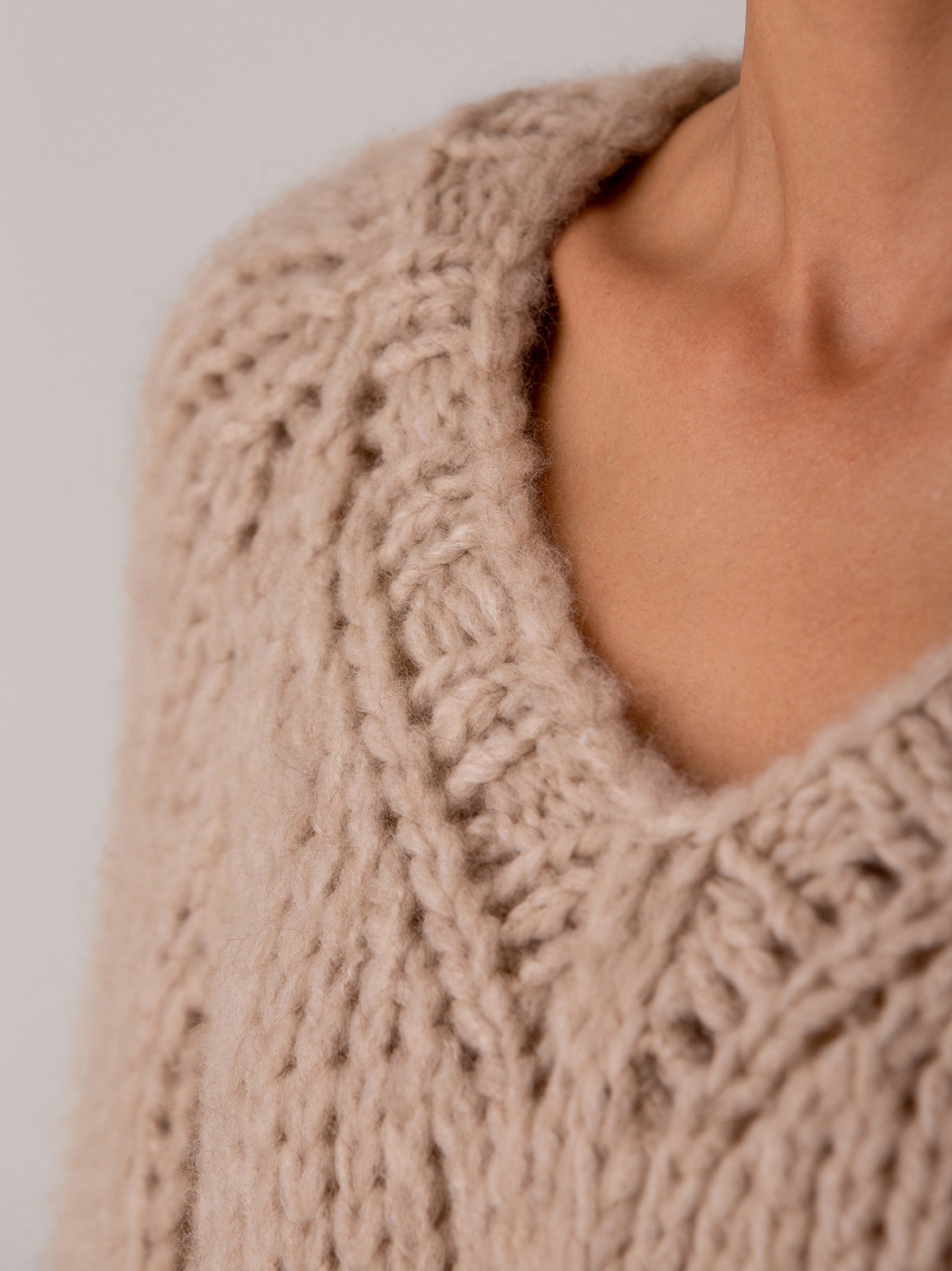 Detailansicht von Pullover aus Cashmere von ELLA SILLA