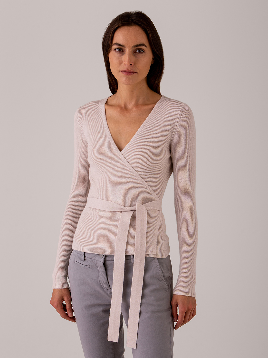 Detailansicht von Wickeljacke aus Baumwolle von DANIELS