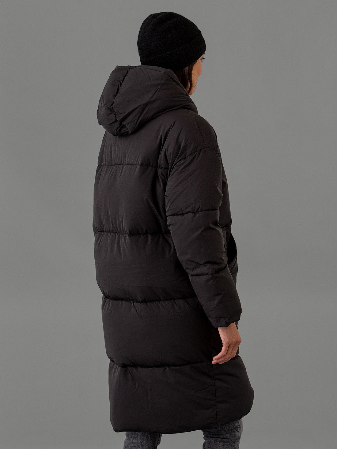 Detailansicht von Steppmantel von EMBASSY