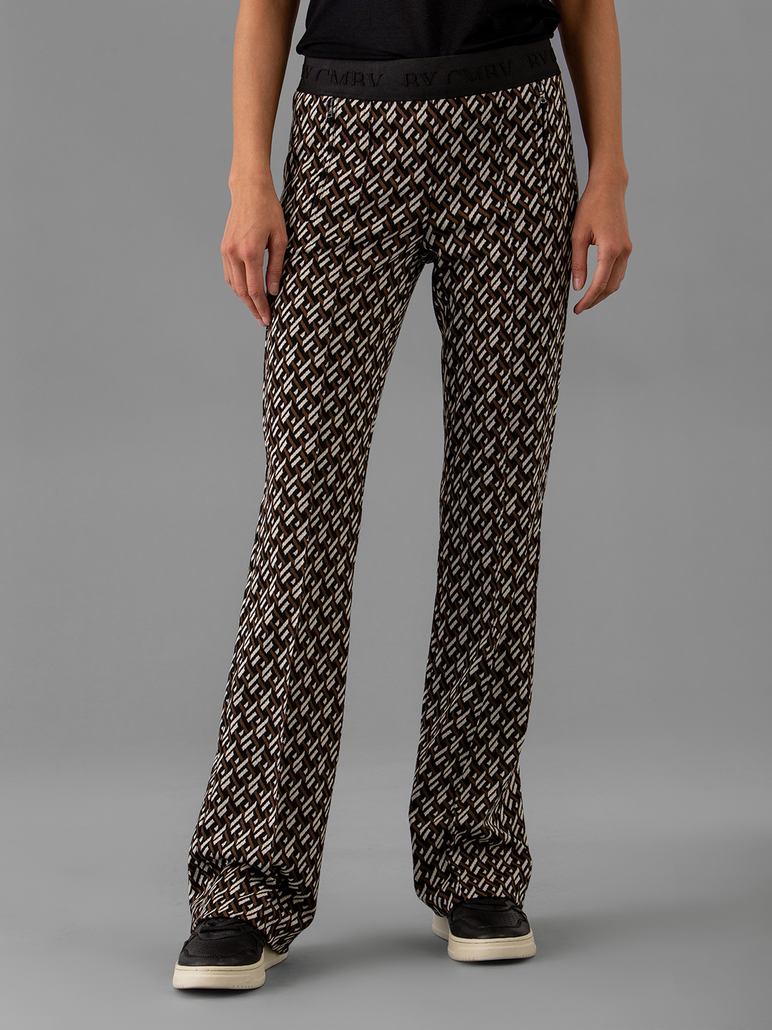 Detailansicht von Gemusterte Flared Hose von CAMBIO