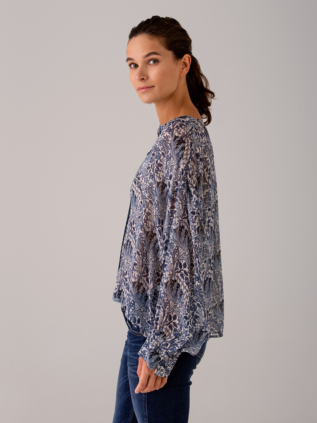 Detailansicht von Gemusterte Bluse von DRYKORN