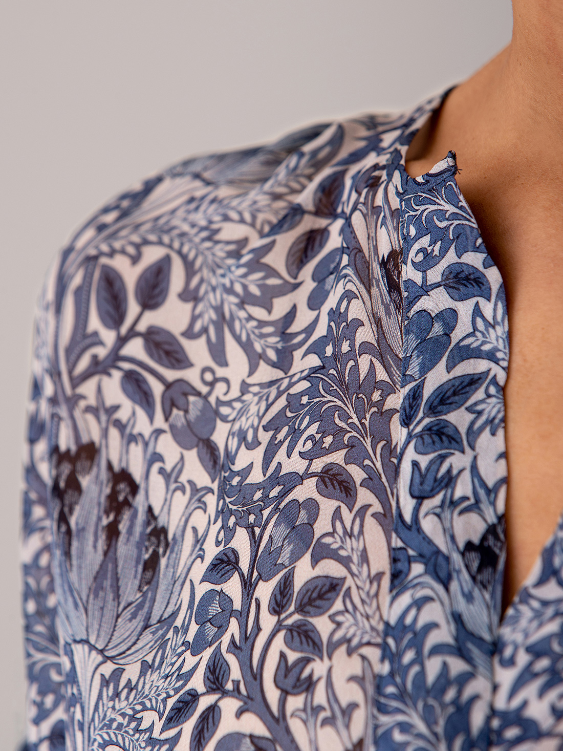 Detailansicht von Gemusterte Bluse von DRYKORN