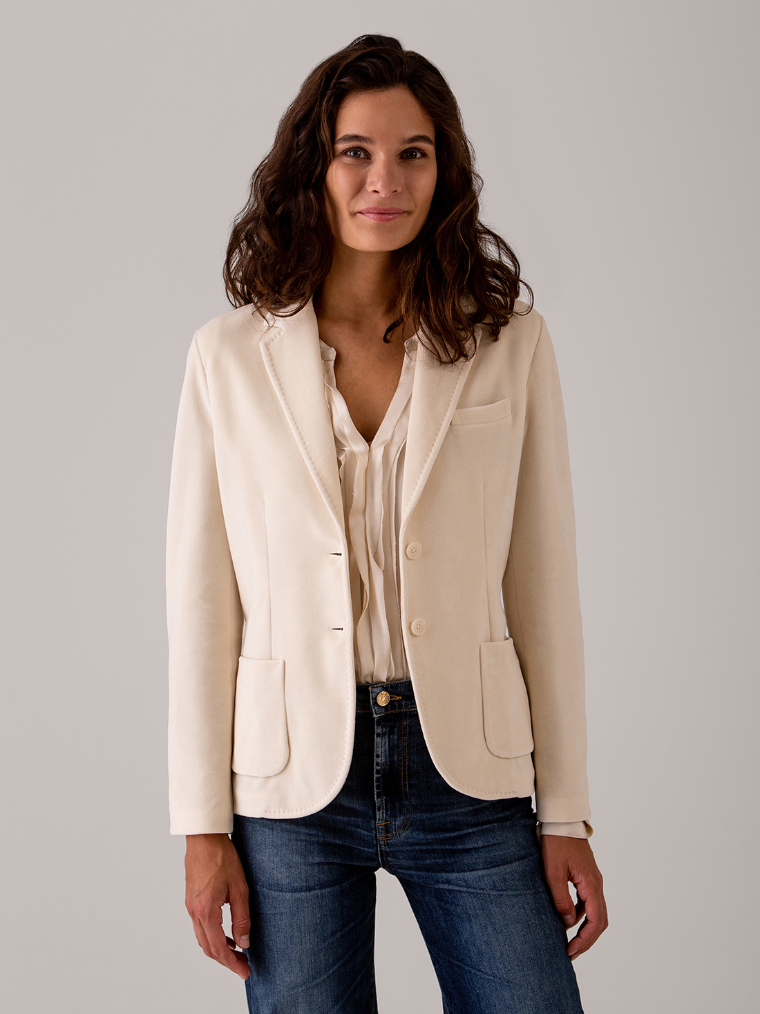 Detailansicht von Samtblazer aus Baumwolle von CIRCOLO