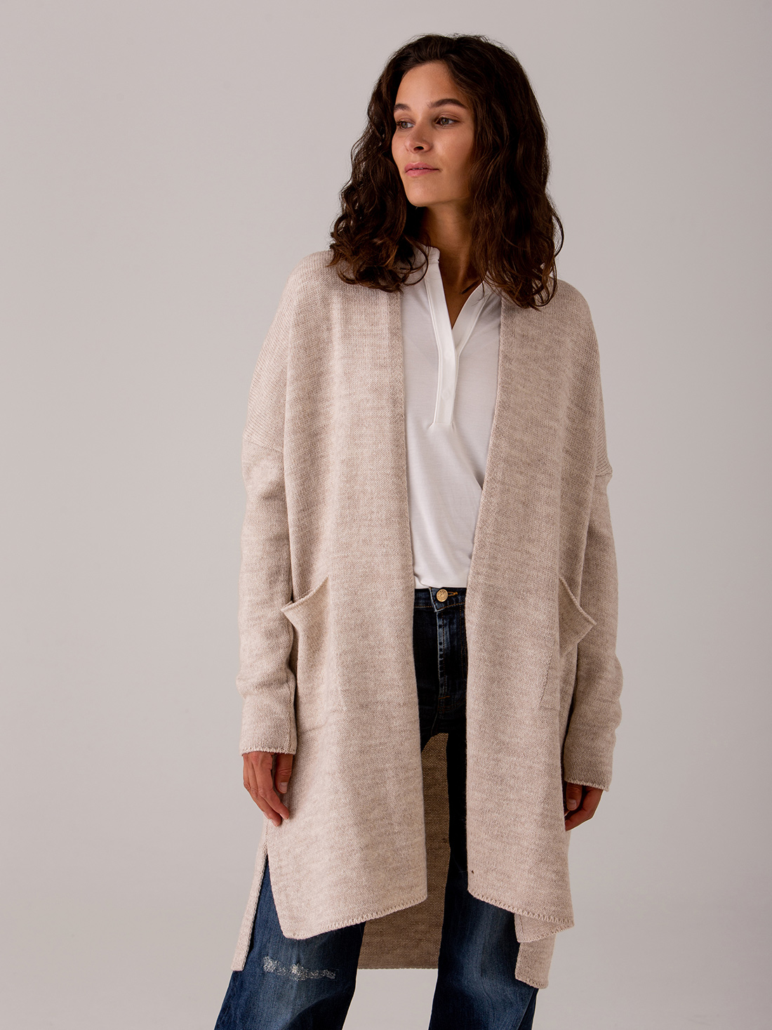 Detailansicht von Cardigan von SIBIN LINNEBJERG