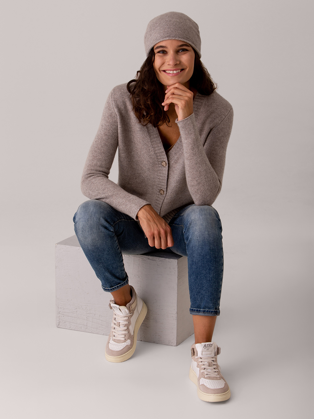 Detailansicht von Strickjacke aus Cashmere von DANIELS