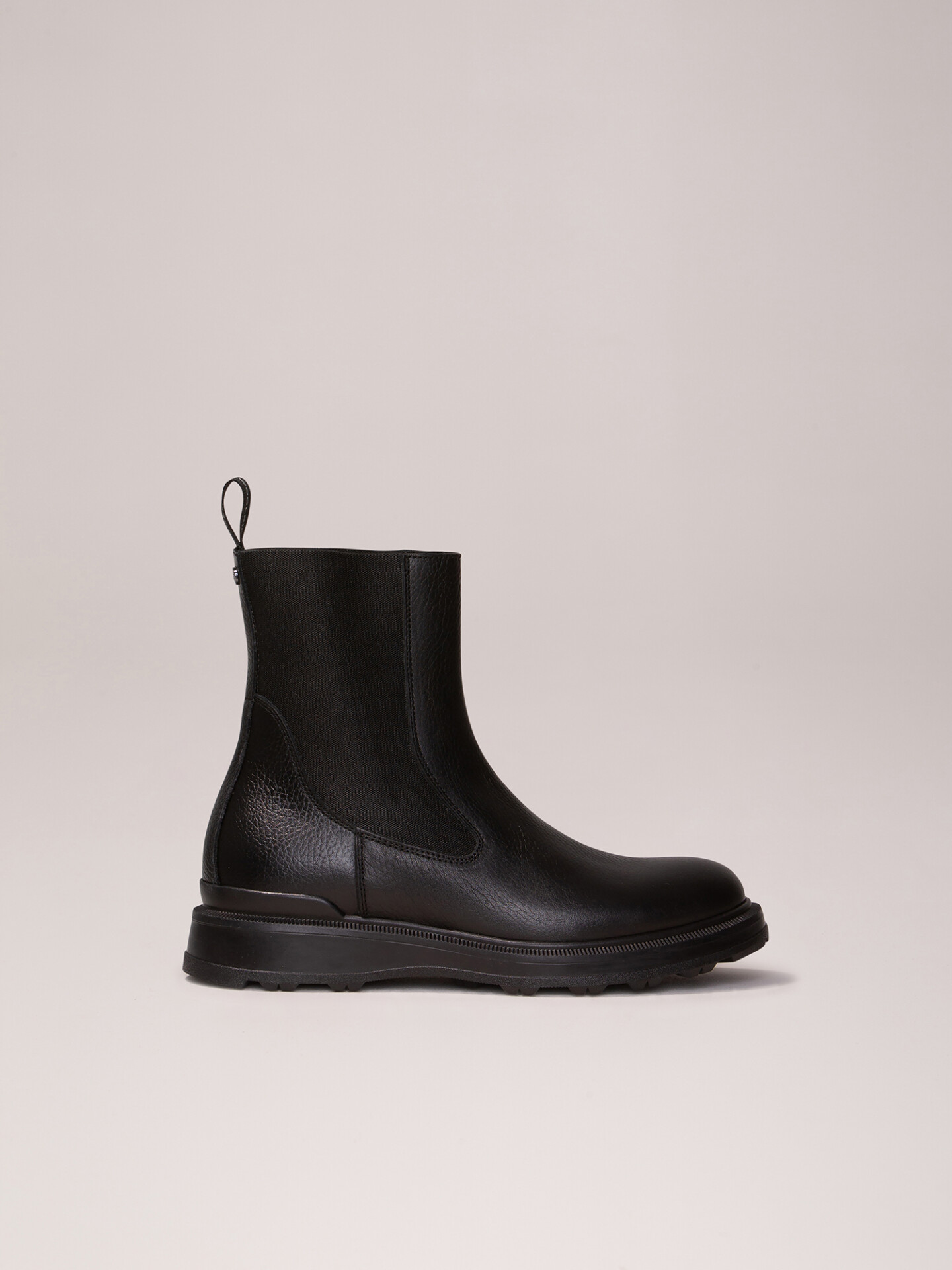 Detailansicht von Chelsea-Boots aus Leder von WOOLRICH