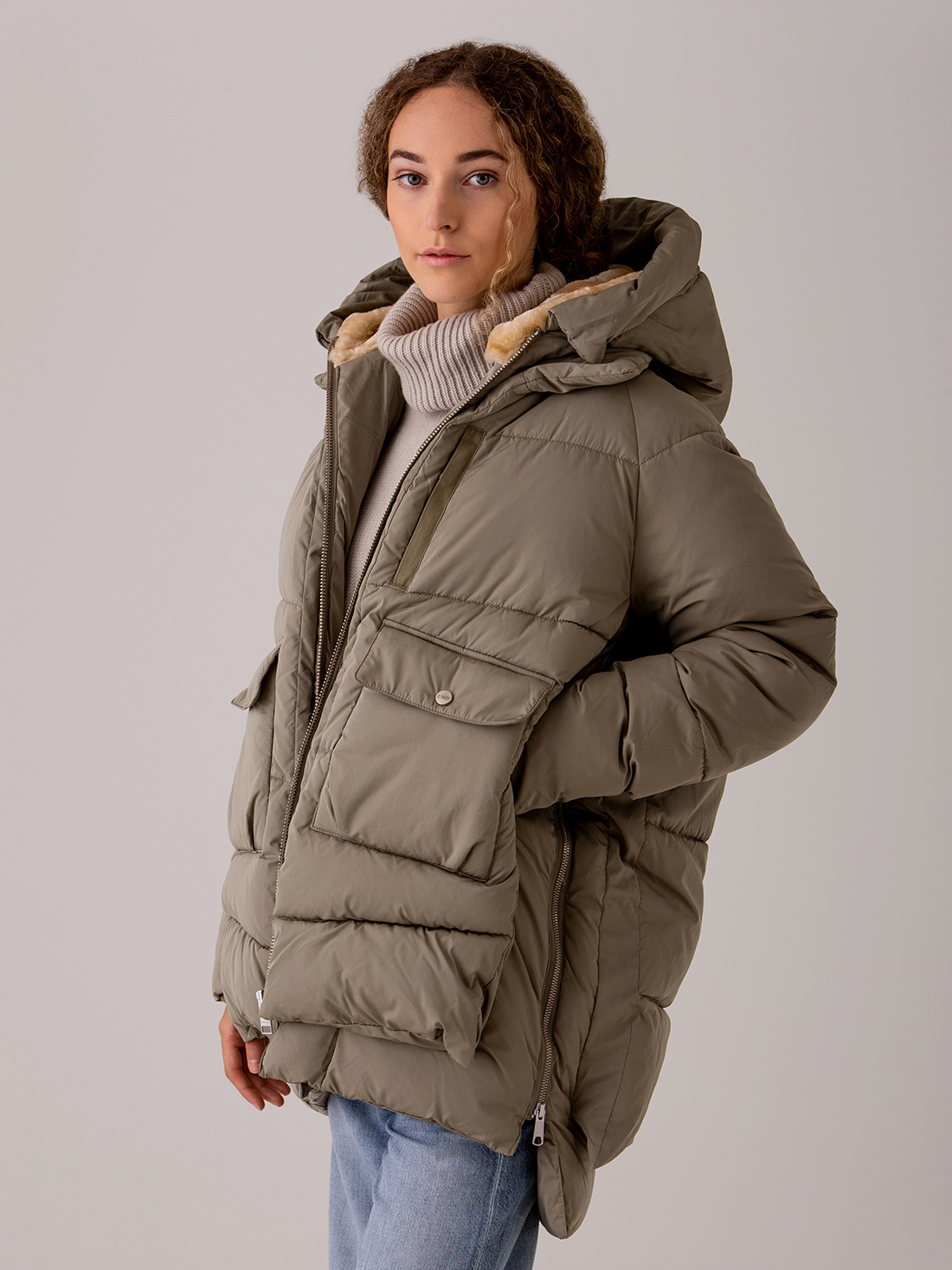 Detailansicht von Steppjacke von EMBASSY