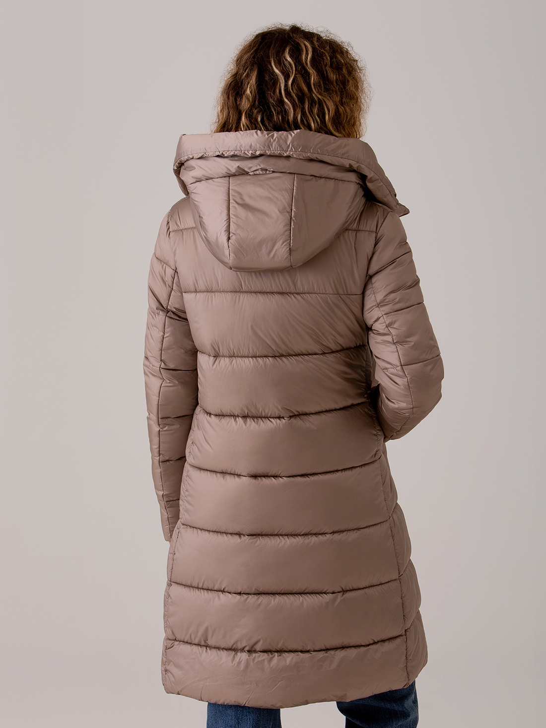 Detailansicht von Steppmantel von SAVE THE DUCK