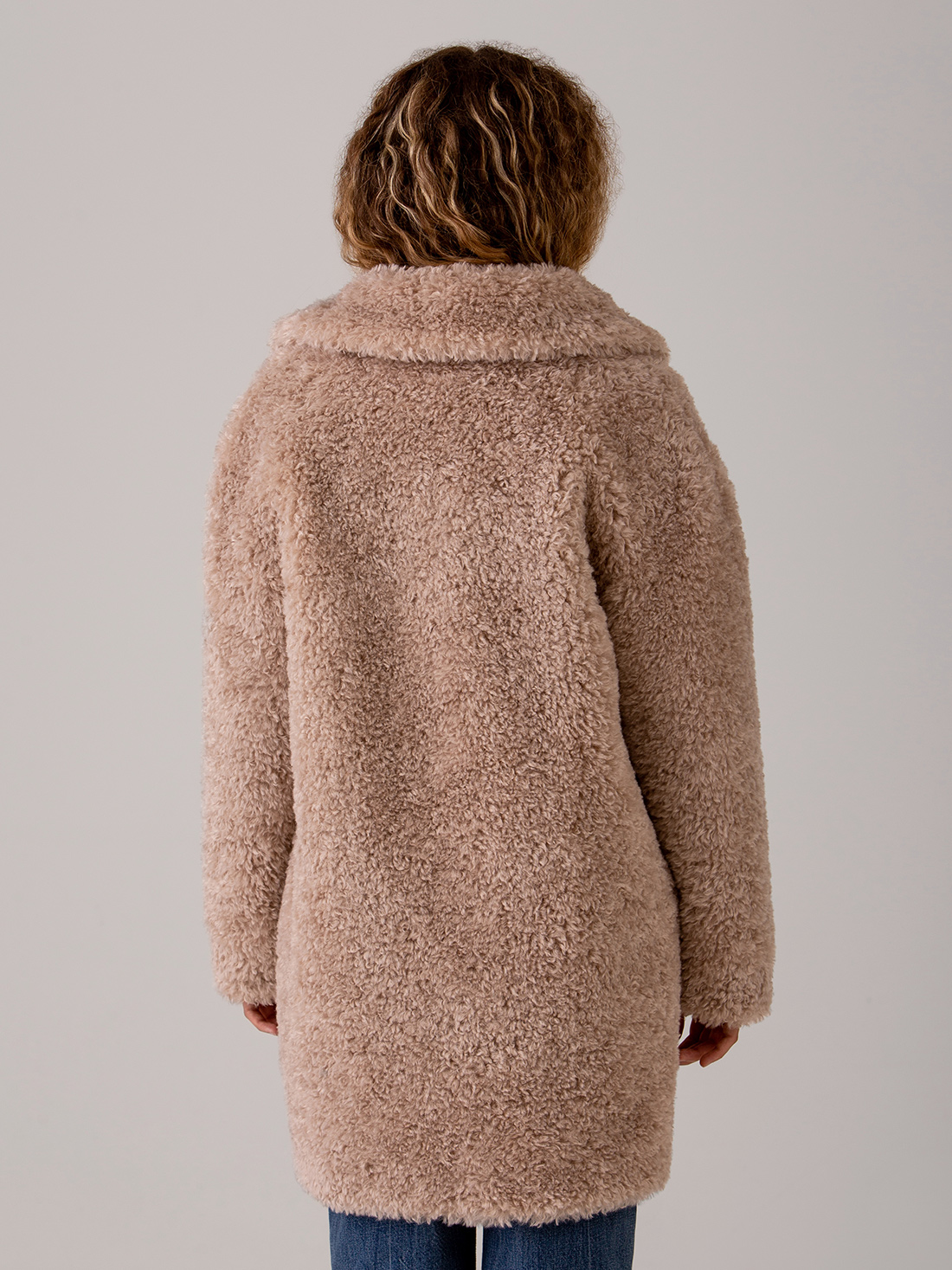 Detailansicht von Teddy-Mantel von HERNO