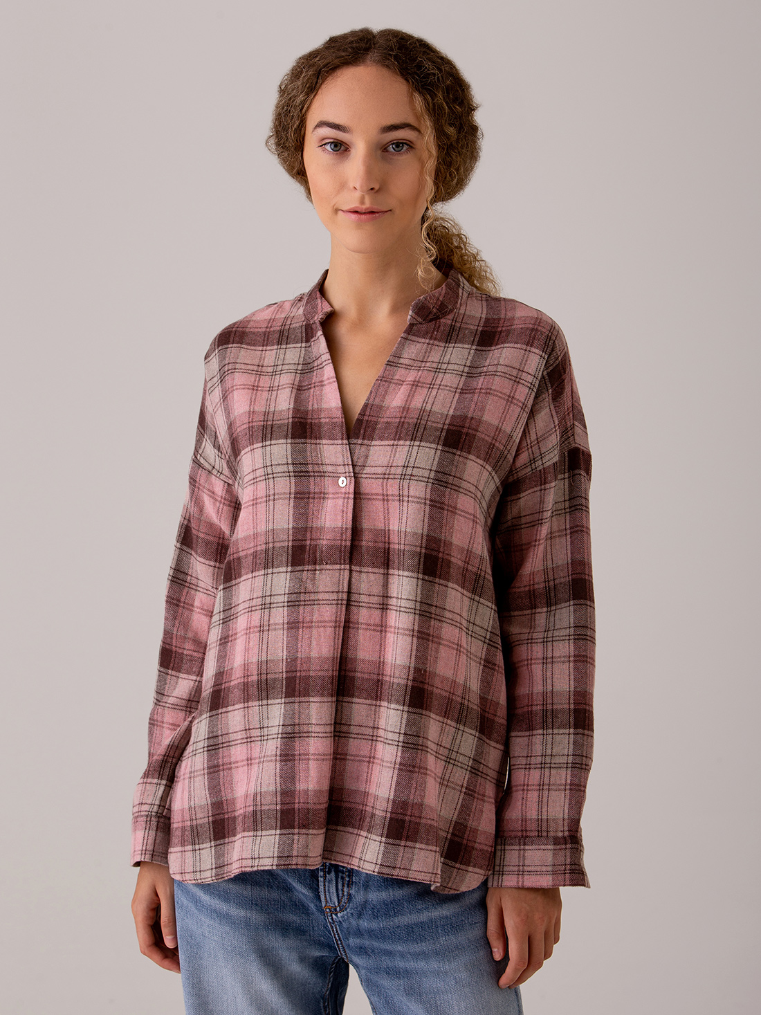 Detailansicht von Oversize Karohemd aus Baumwolle von JC SOPHIE