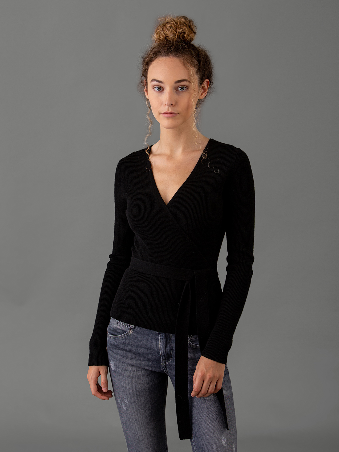 Detailansicht von Wickeljacke aus Baumwolle von DANIELS