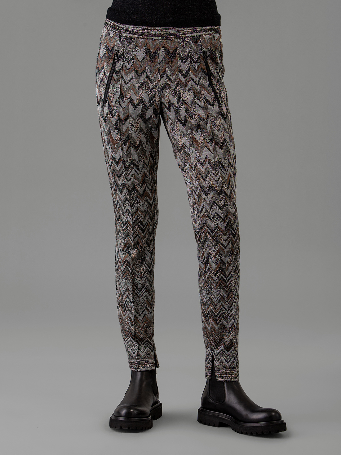 Detailansicht von Gemusterte Hose im Jogging-Stil von CAMBIO