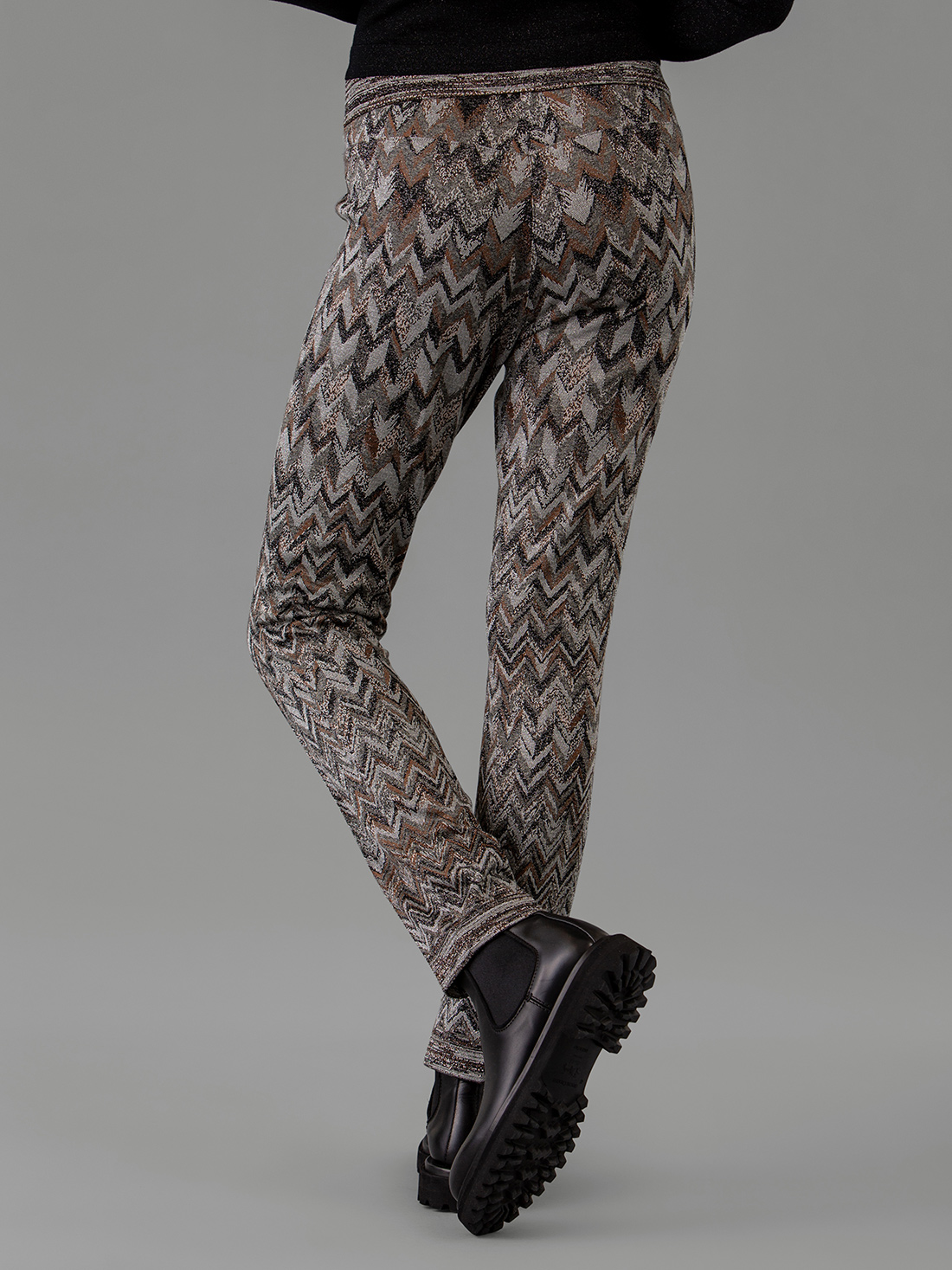 Detailansicht von Gemusterte Hose im Jogging-Stil von CAMBIO