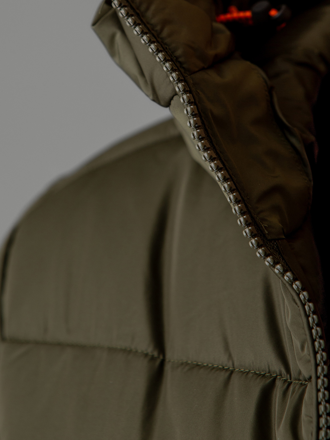 Detailansicht von Steppmantel von SAVE THE DUCK