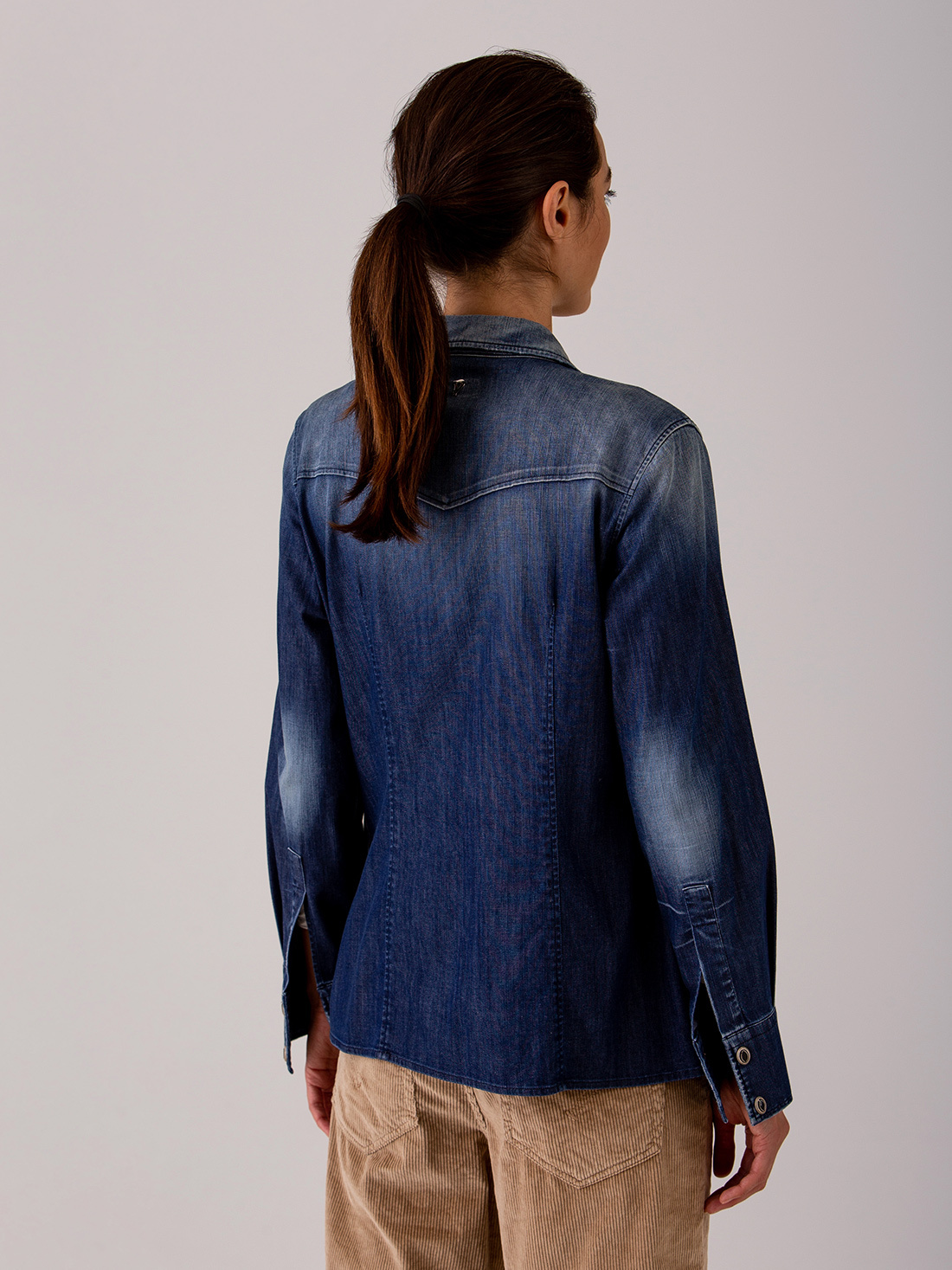 Detailansicht von Jeanshemd aus Baumwolle von DONDUP