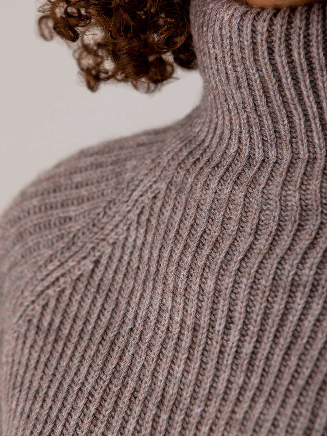 Detailansicht von Turtleneck Pullover von DRYKORN
